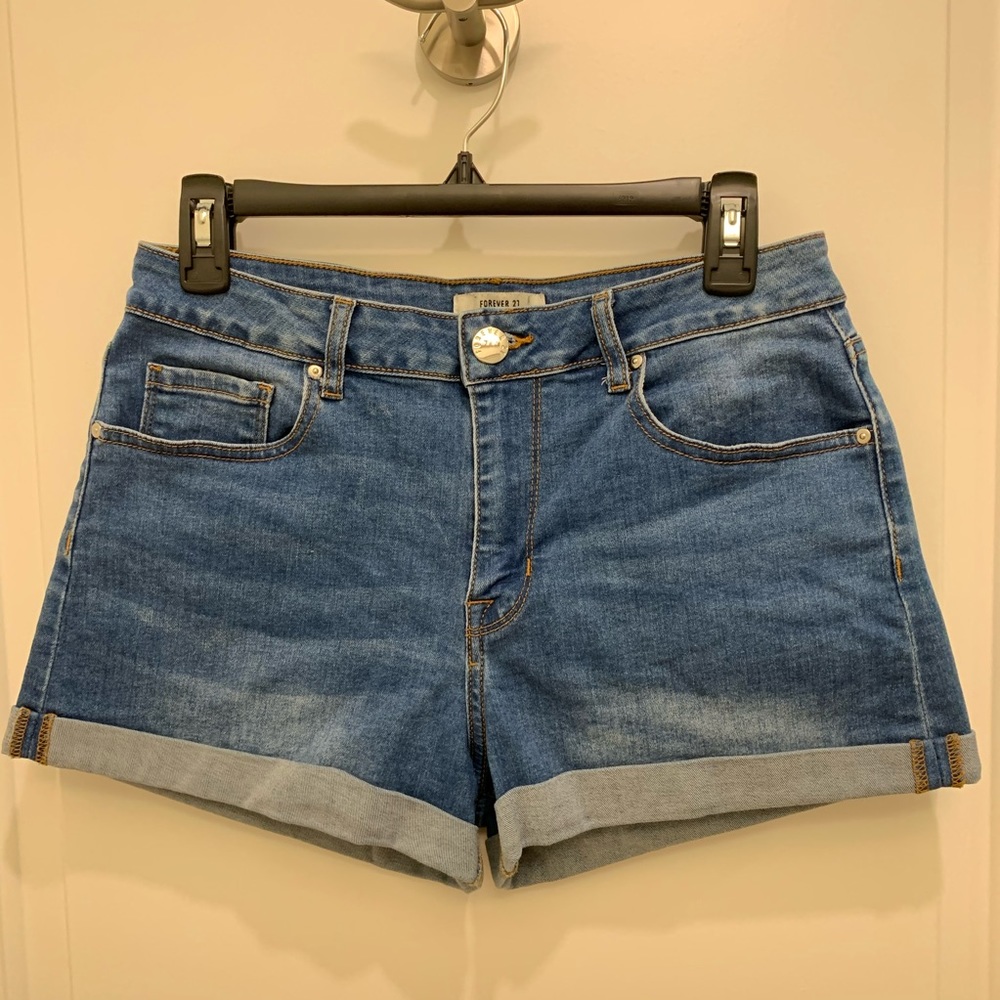 Mid-rise jean shorts